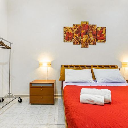Corso Dei Mille Railway Apartment Палермо Екстер'єр фото